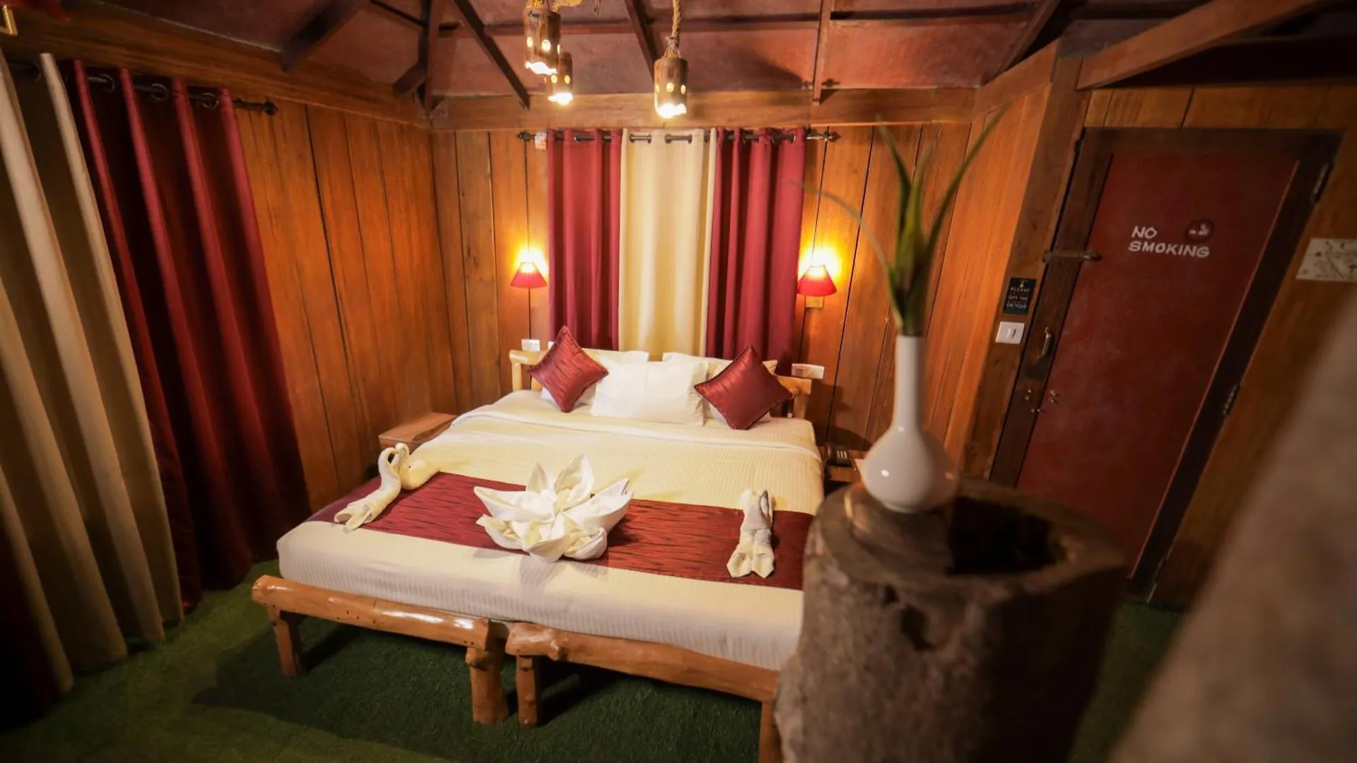 Nature Zone Jungle Resort Munnar India