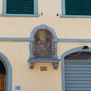 https://palazzuolo-home.it-tuscanyhotel.com